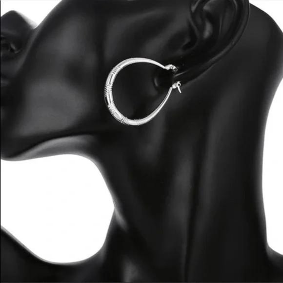 NEW 925 STERLING SILVER HOOP EARRINGS, NICE EARRINGS, CUTE EARRINGS - Picture 5 of 6